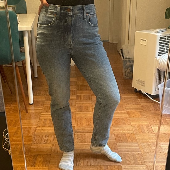 Madewell Perfect Vintage Jean in Banner Wash - Picture 2 of 3